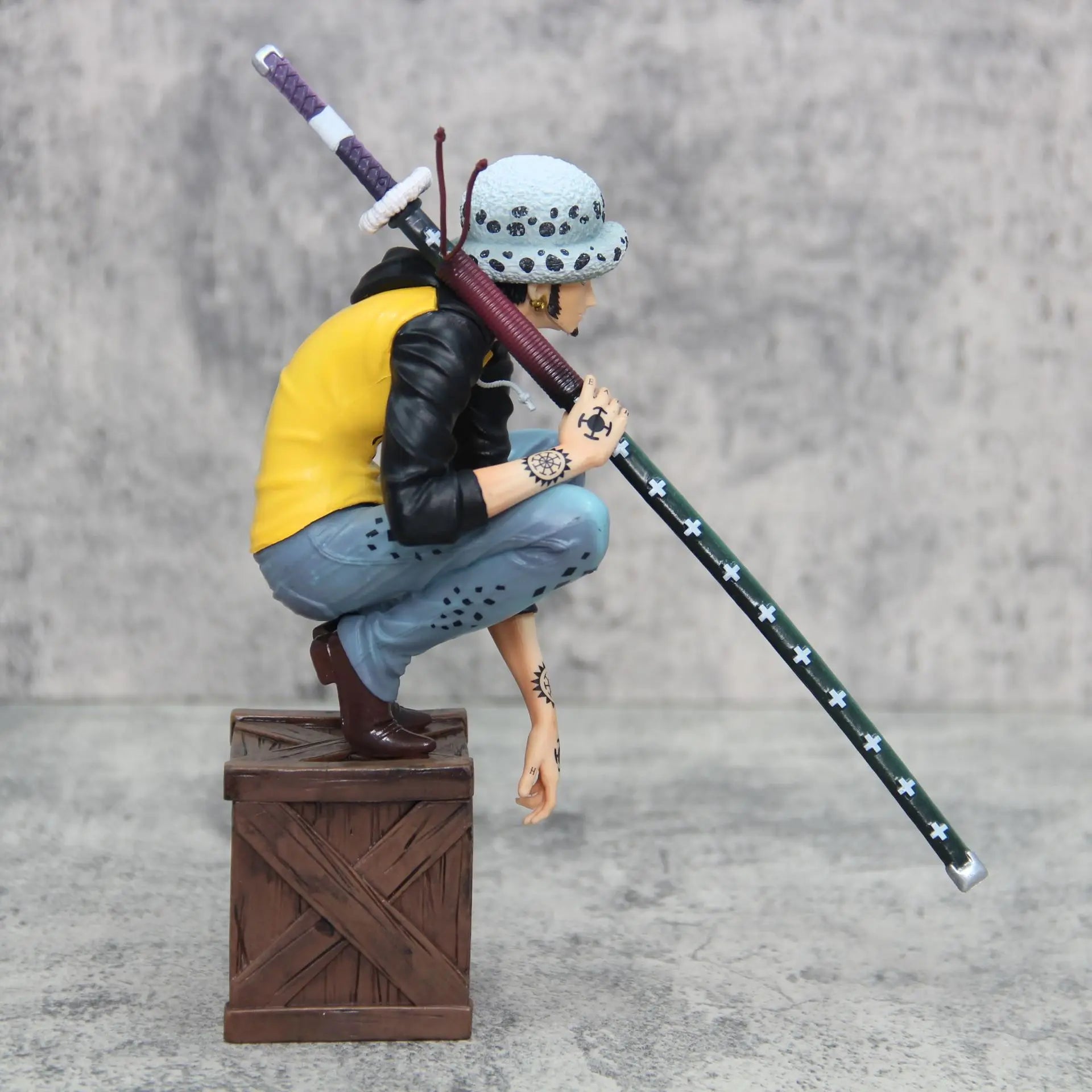 Trafalgar D. Water Law Figure 21cm